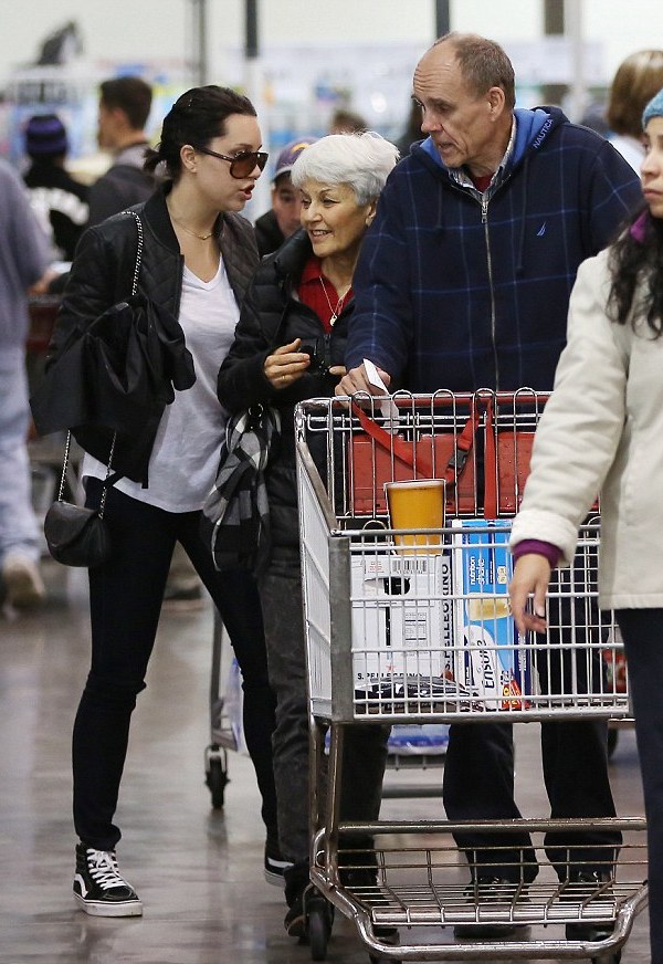 Amanda-Bynes-Costco-Vans-Sneakers