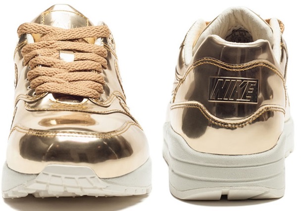 Beyonce gold air max hotsell