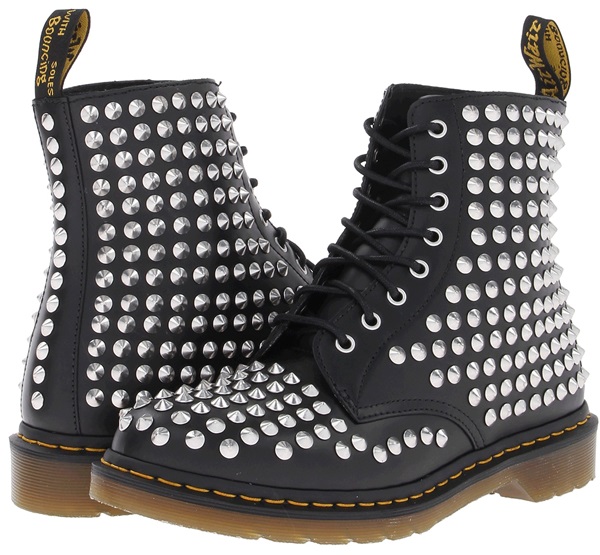 dr. martens all stud spike 8 eye boots