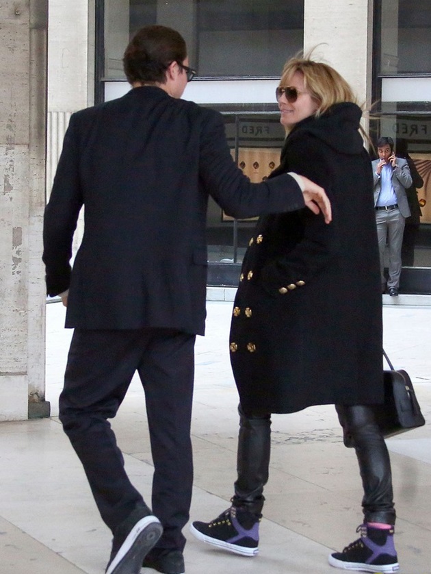 Heidi Klum and her new boyfriend leaving the exhibition Alex Katz in Paris.