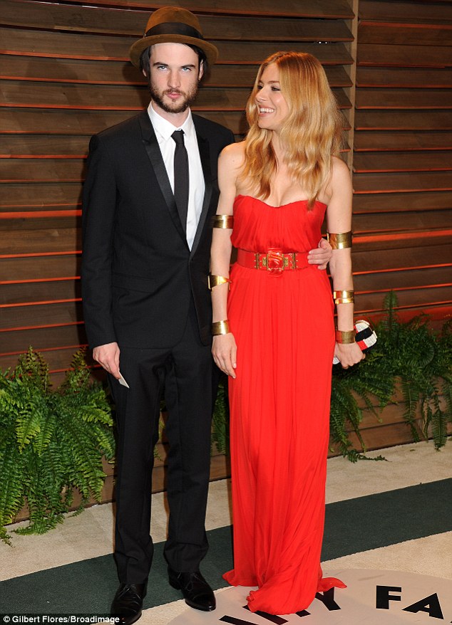 sienna miller vanity fair oscar party 2014 red gown 7