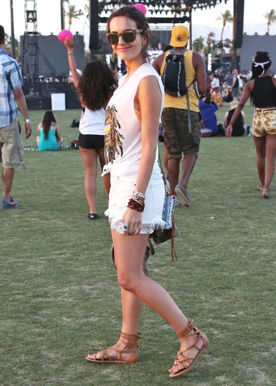 Camilla Belle Casual and Chic at Coachella 2014 – Shoes Post