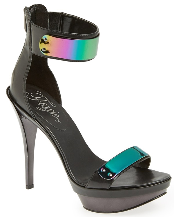 fergie cash sandals metal black multi