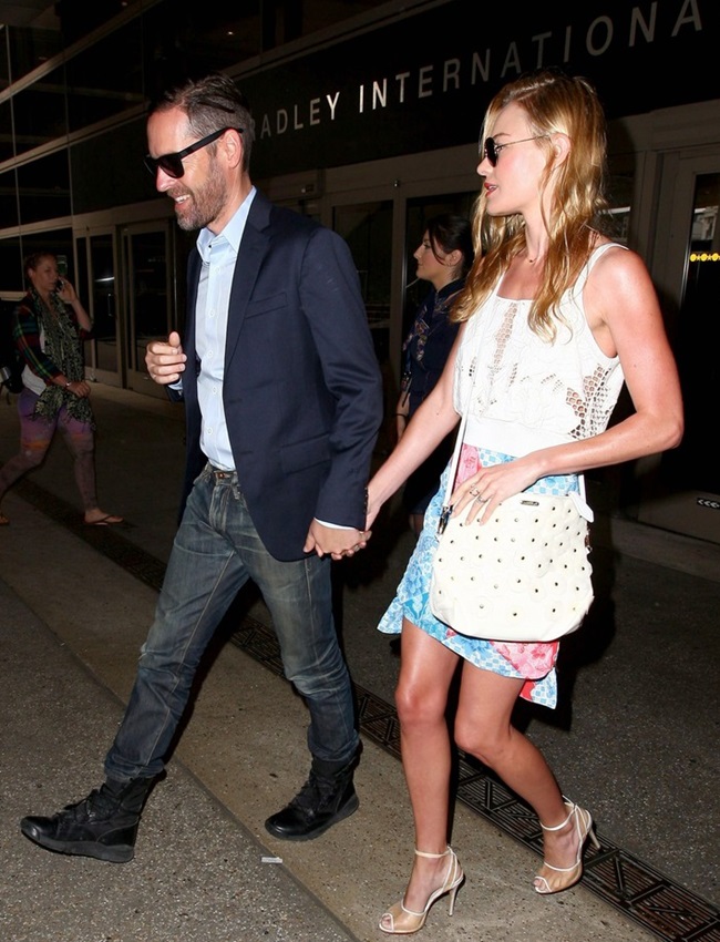 kate-bosworth-michael-polish-tan-maldives-vacay-16