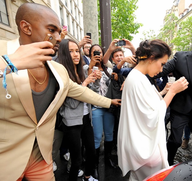 Kim Kardashian and Kanye West head to the Chateau de Versailles to start off their wedding weekend **USA ONLY**