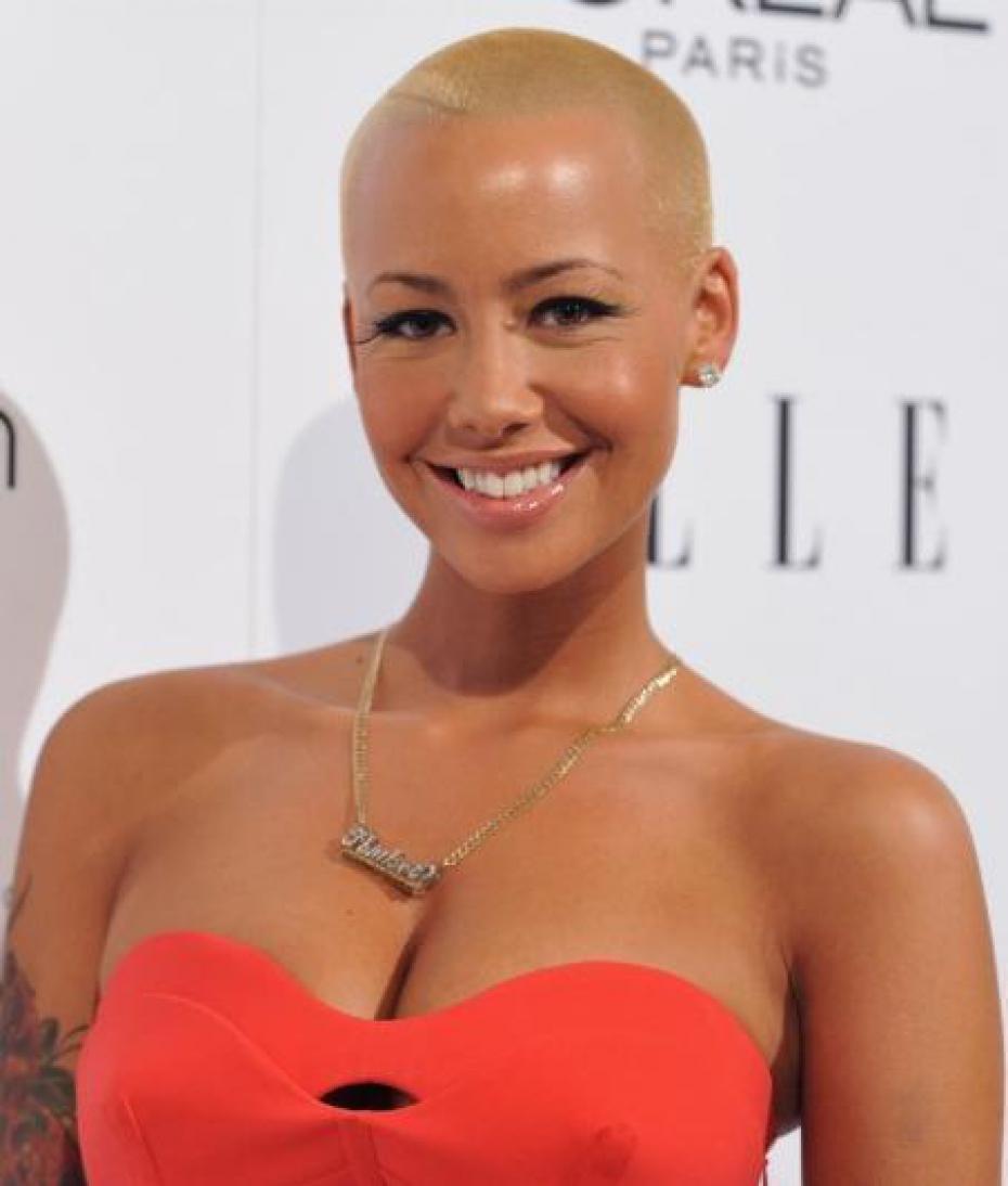 Amber Rose Goes Naked In Silver Chain Outfit And Stilettos For The Mtv Vmas Shoes Post