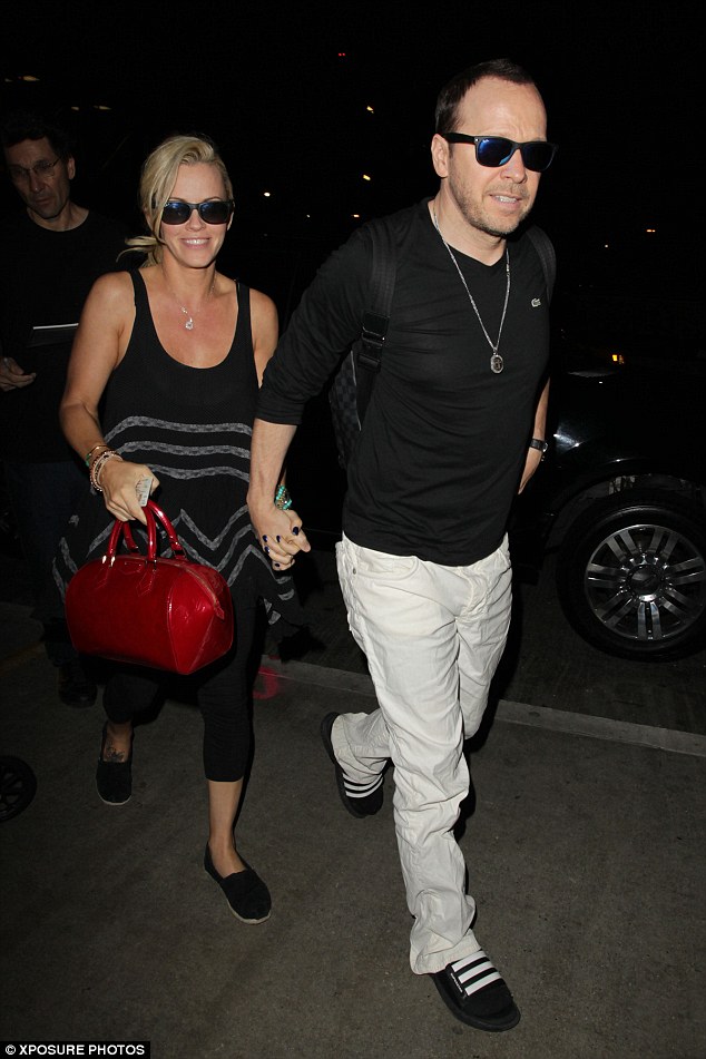 jenny mccarthy donnie wahlberg espadrilles slides lax fashion 2