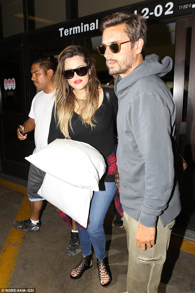 khloe kardashian lax lace up flat sandals 3