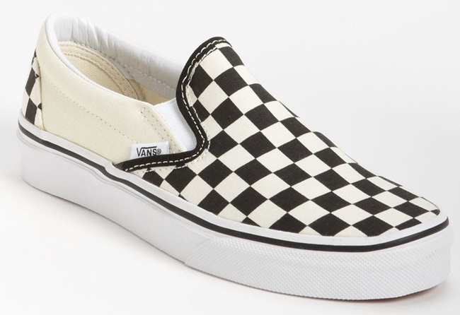 vans checkerboard skater shoes slip on sneakers