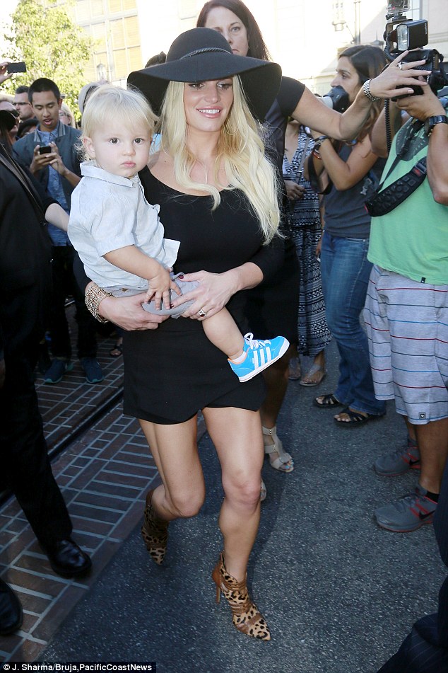 Jessica simpson deals leopard shoes