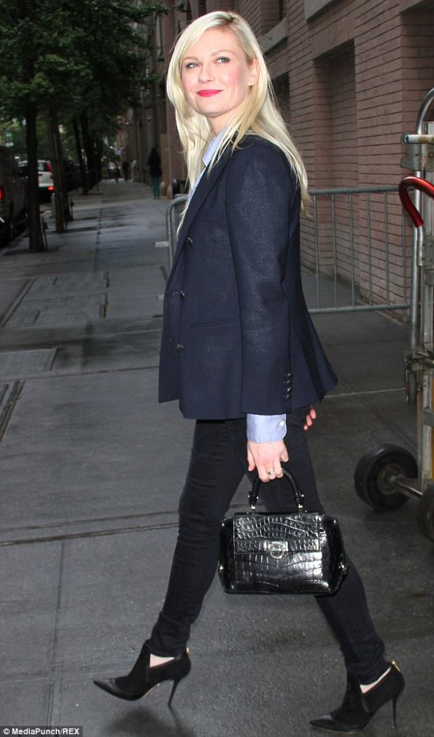 kirsten dunst the view masculine feminine style booties face of january 2