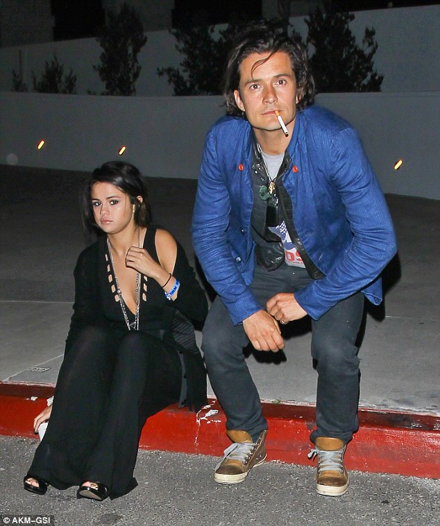 selena gomez airport orlando bloom october 2014 14