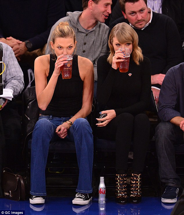 taylor swift knicks buckled boots karlie kloss