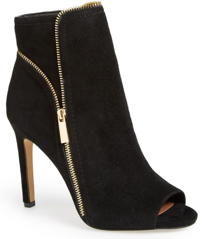 vince camuto clayton