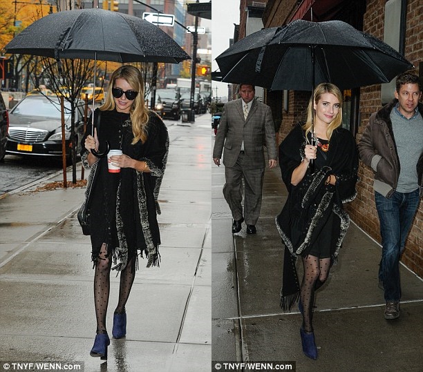 Emma Roberts Is Equestrian-Chic in Riding Boots for Louis Vuitton –  Footwear News