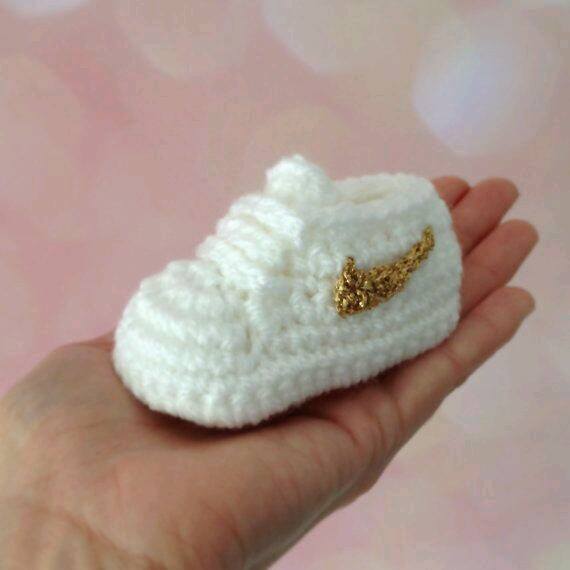 nike-baby-crochet-shoes-1