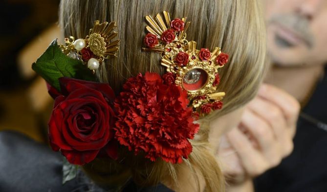 Dolce-Gabbana-SS-15-Accessories-Backstage-Close-Ups-4