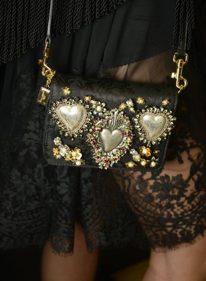 Dolce-Gabbana-SS-15-Accessories-Backstage-Close-Ups-6