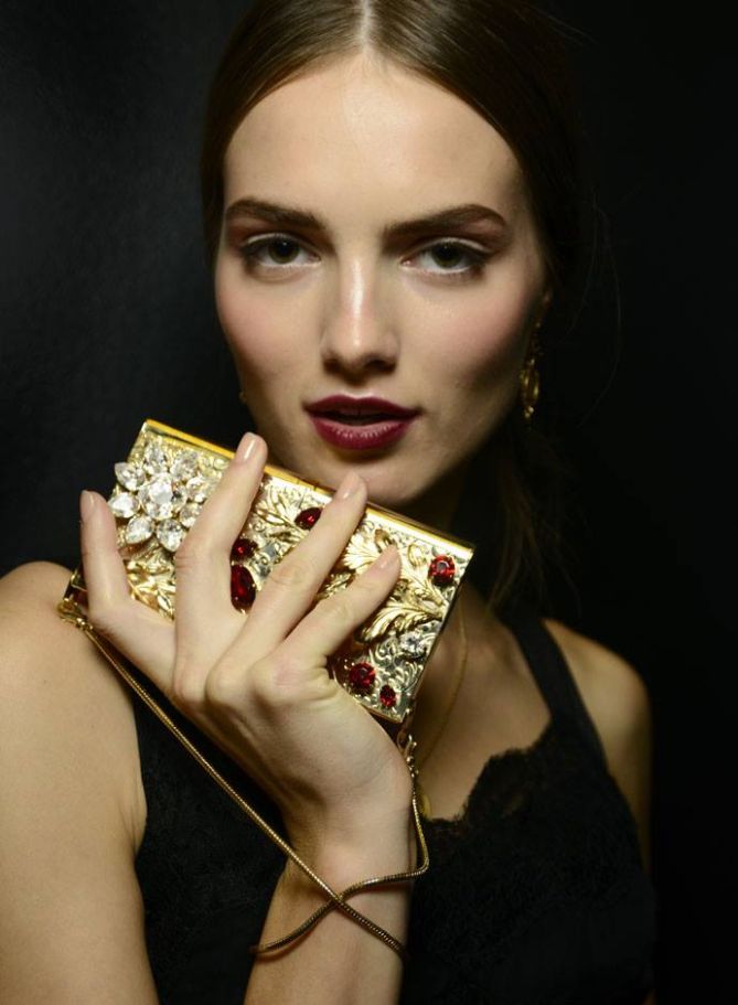 Dolce-Gabbana-SS-15-Accessories-Backstage-Close-Ups-8