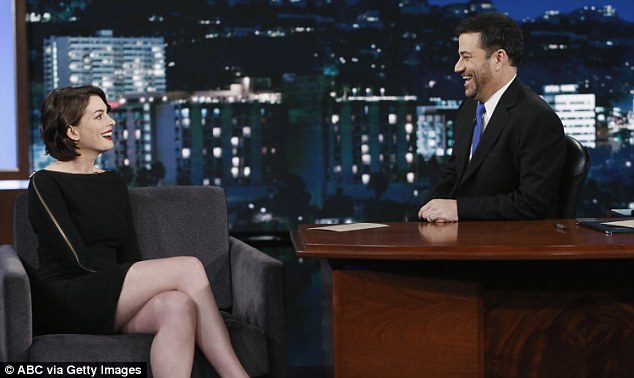 anne hathaway jimmy kimmel 2015 zipper dress christian louboutin 5