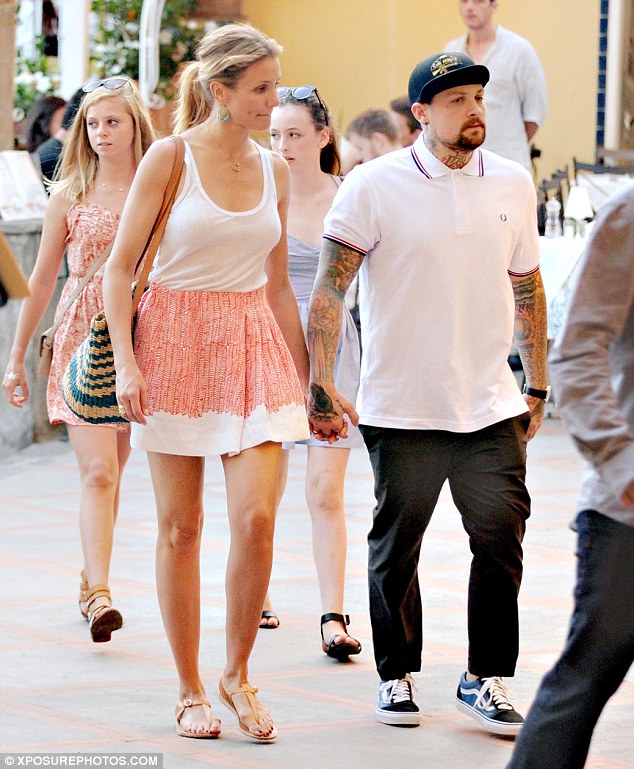 cameron diaz all white style strap sandals flat thong