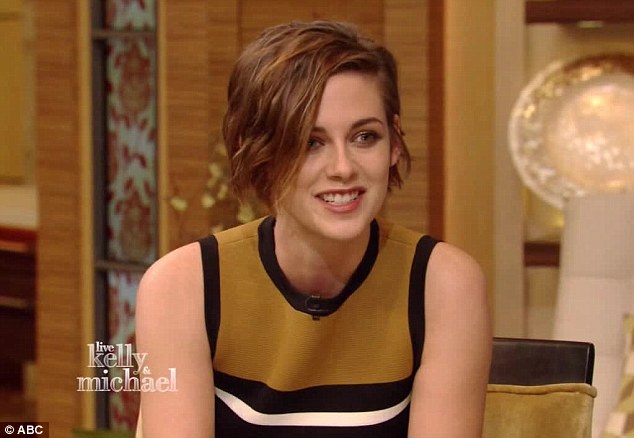 kristen stewart live kelly michael sandals