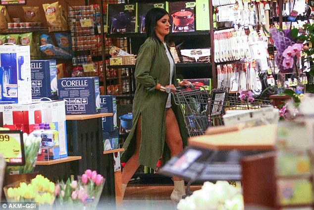 kylie jenner white boots grocery calabasas january 2015