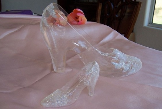 gelatin shoe tutorial glass slipper style shoe by Tami Utley with Sugar Delites