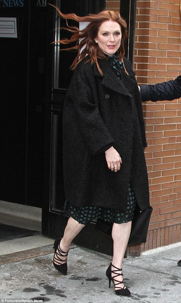 julianne moore strappy pumps the view