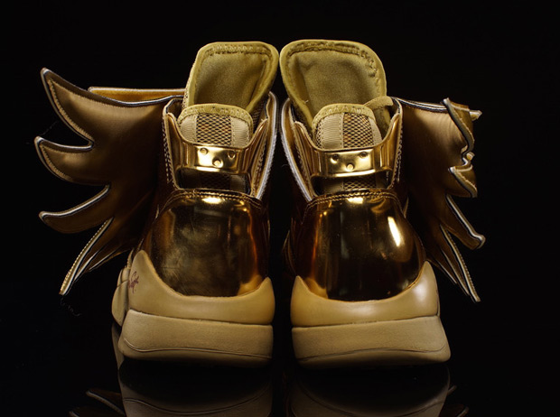 jeremy-scott-adidas-originals-wings-3-0-gold-available-031