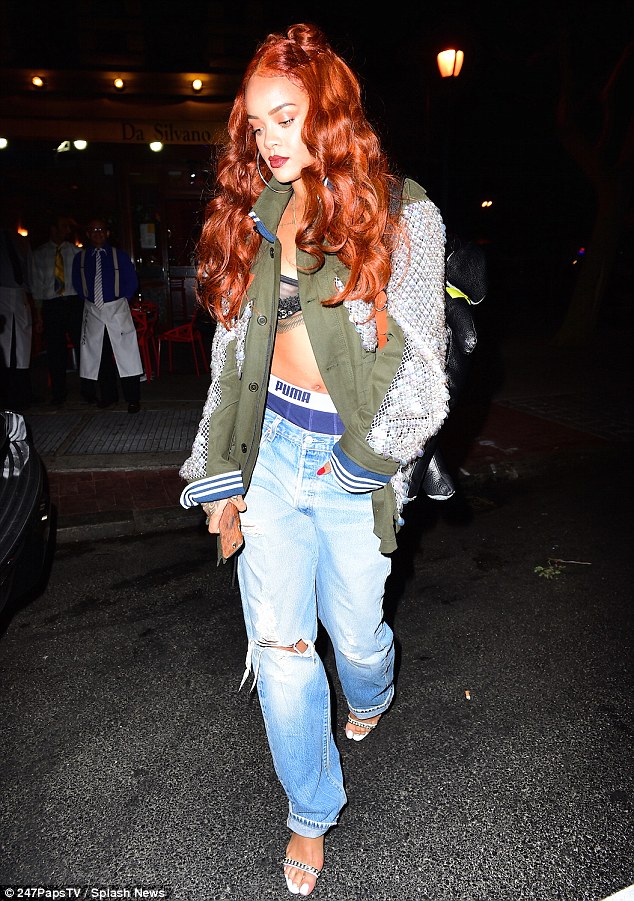 rihanna giuseppe zanotti chain sandals 2015 may 24 3