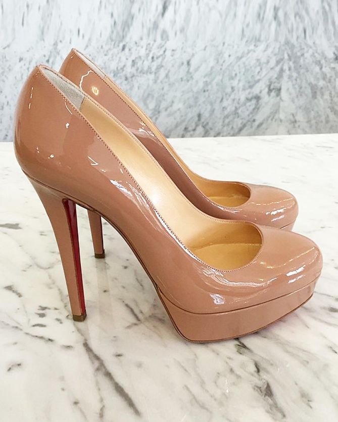 Christian louboutin bianca on sale nude