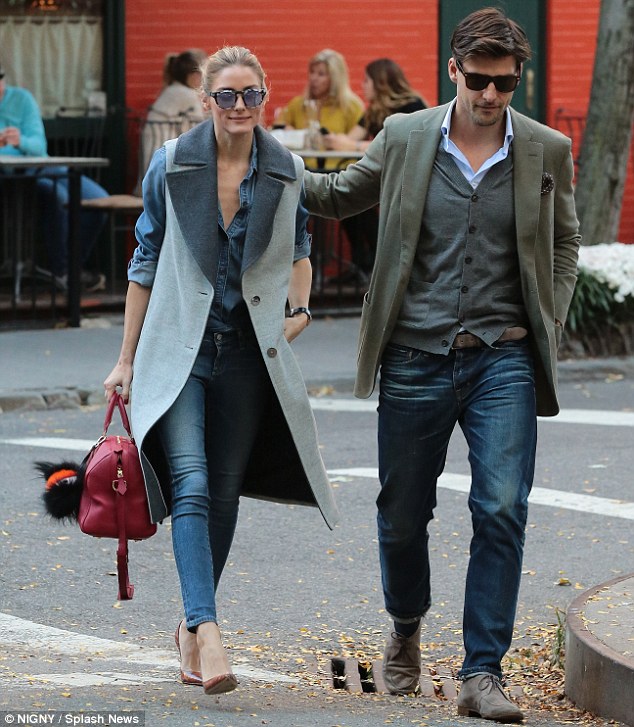 Olivia Palermo Wearing An Lv Sc Bag