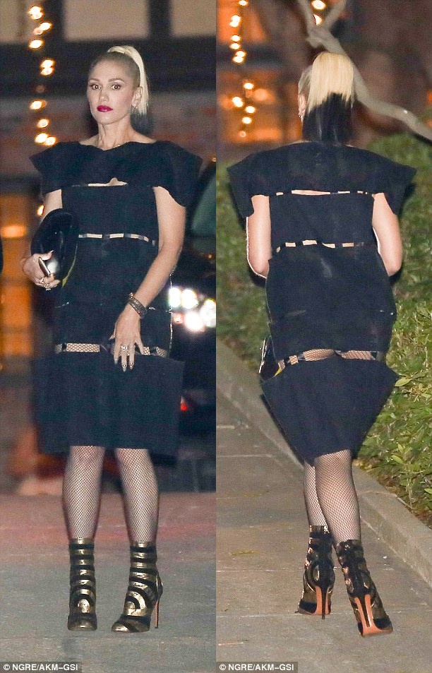 Gwen Stefani Exposes Butt Cheeks In Cutout Frock And Gold Booties Shoes Post