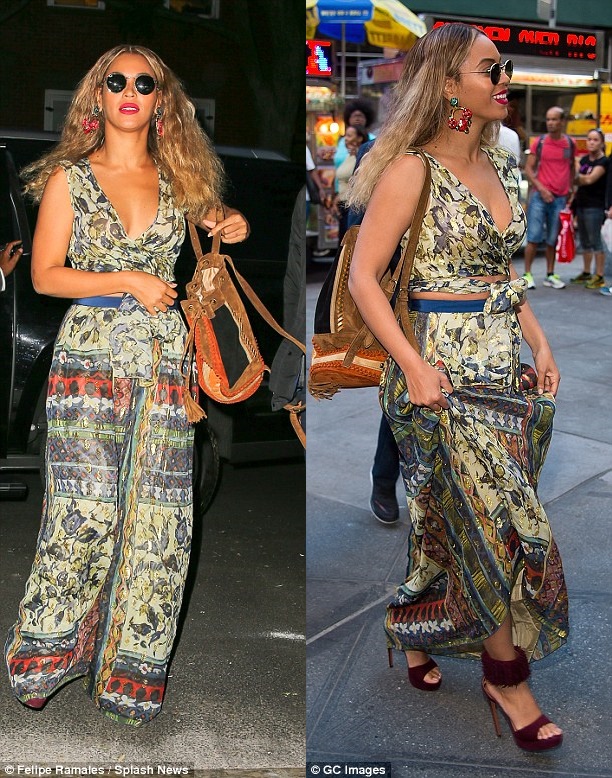 Beyoncé Rocking Dolce & Gabbana's Miss Sicily Leopard Print Satchel Out and  About in New York City – Urban Sybaris