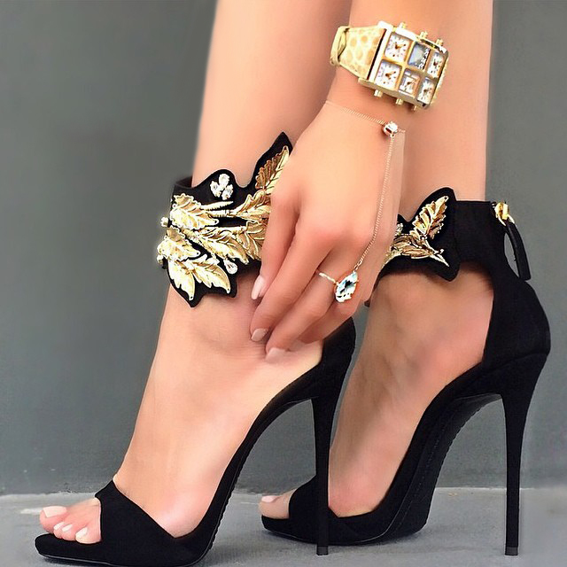 heels with leaf design