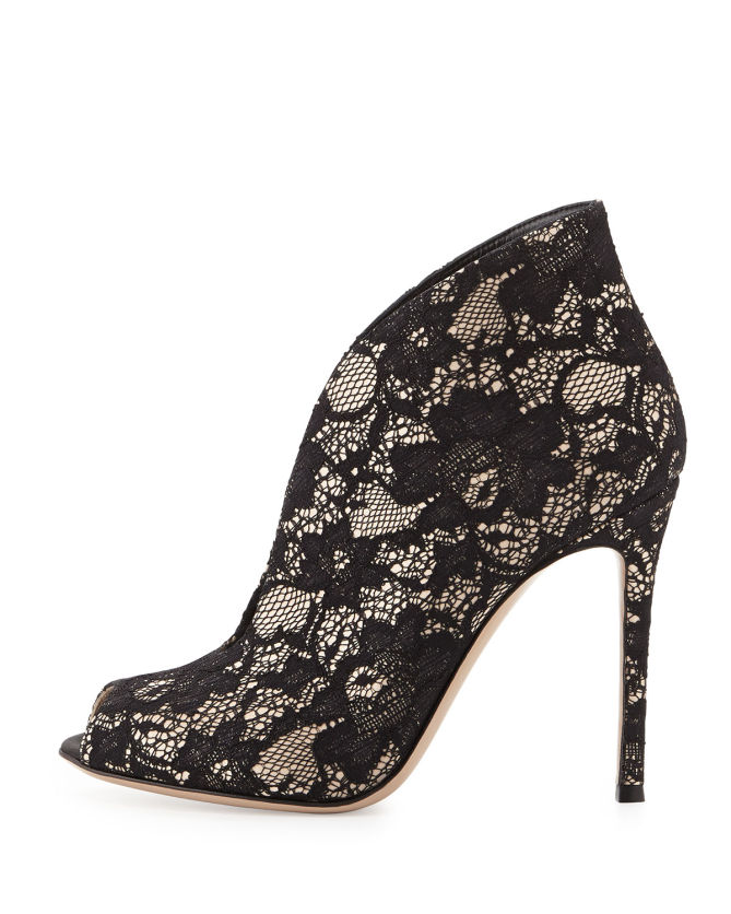 Gianvito Rossi Lace V-Neck Peep-Toe Bootie, Black – Shoes Post