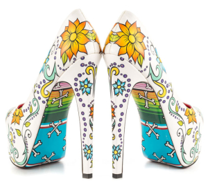 Taylor Says SKULLY – Shoes Post