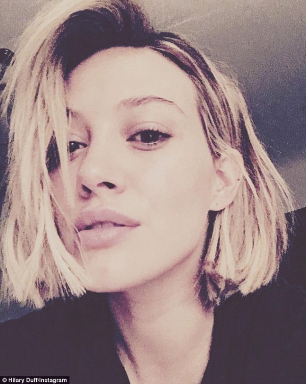 Hilary Duff Debuts Very Short Hairstyle Do You Like It Shoes Post 