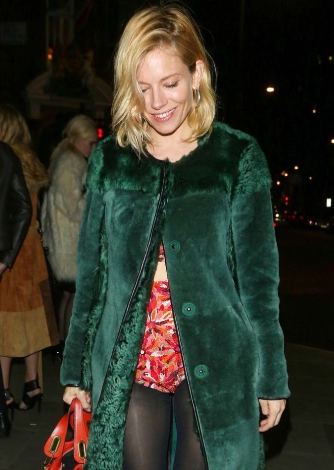 Sienna Miller Parties with Ex Tom Sturridge and Ex Jude Law’s Son ...