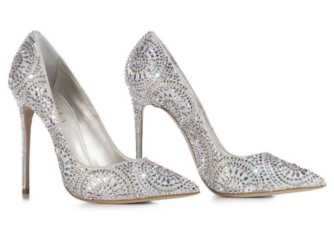 Le Silla Pointed pump in Burma, eclipse laminate suede and crystals ...