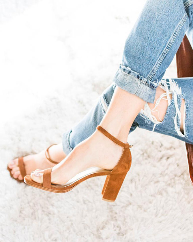 the nearlynude sandal