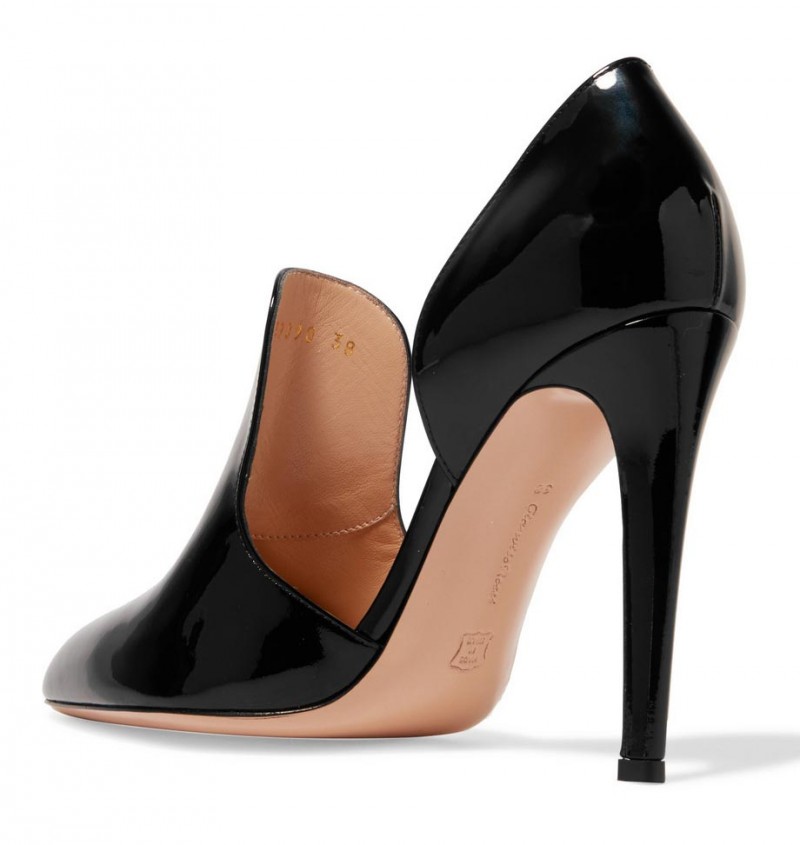 gianvito rossi patent leather pumps