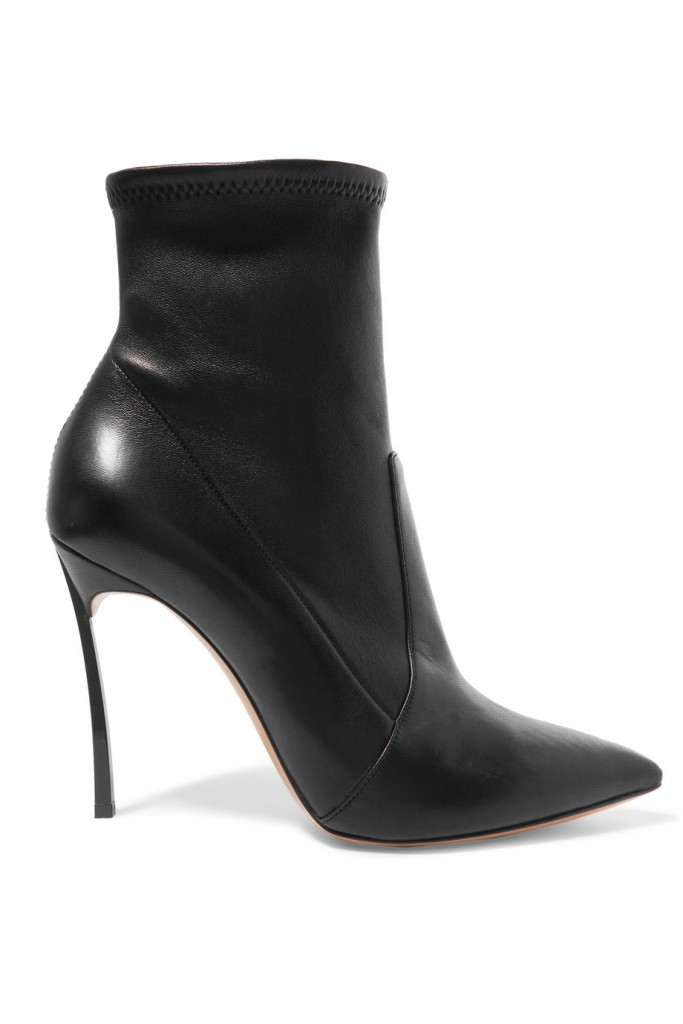 Nicole Scherzinger’s Leather Ankle Boots – Shoes Post