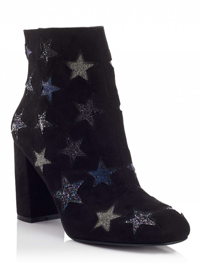 Let’s copy Lily Rose astronomical boots – Shoes Post