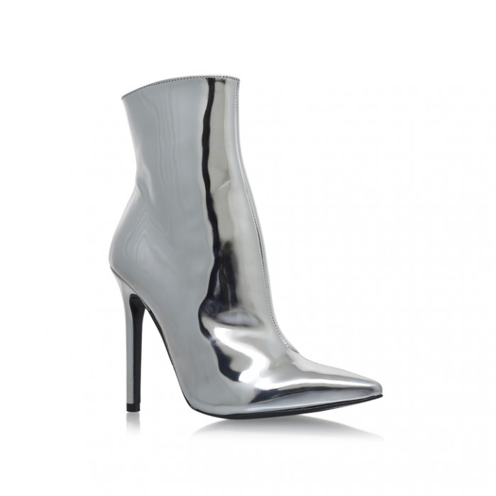 Rita Ora is wearing the perfect silver boots from Kurt Geiger – Shoes Post