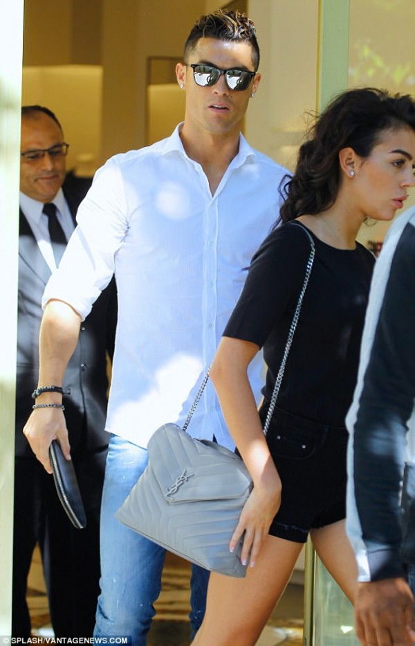 Georgina Rodriguez and Christian Ronaldo holding hands in Milan – Shoes ...