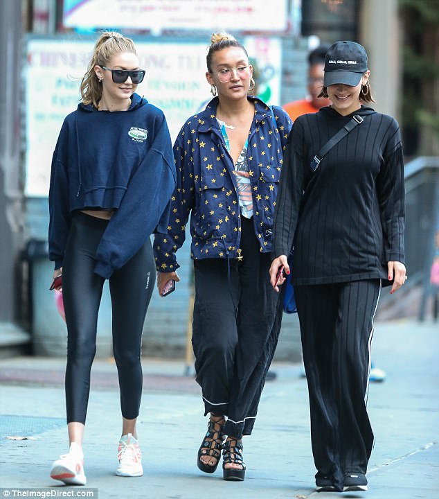 Gigi Hadid Fashion New York City April 3, 2015 - Star Style | Hadid style,  Fashion, Celebrity style