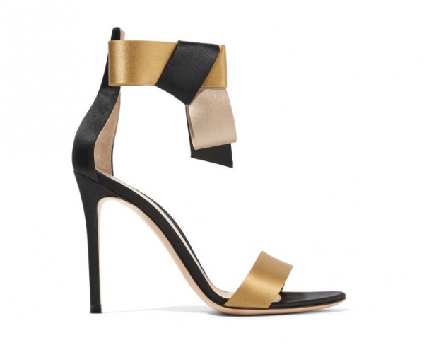 gianvito rossi bow heels